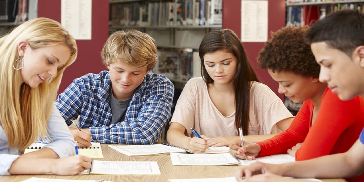Top Ways for Students to Develop Critical Thinking Skills