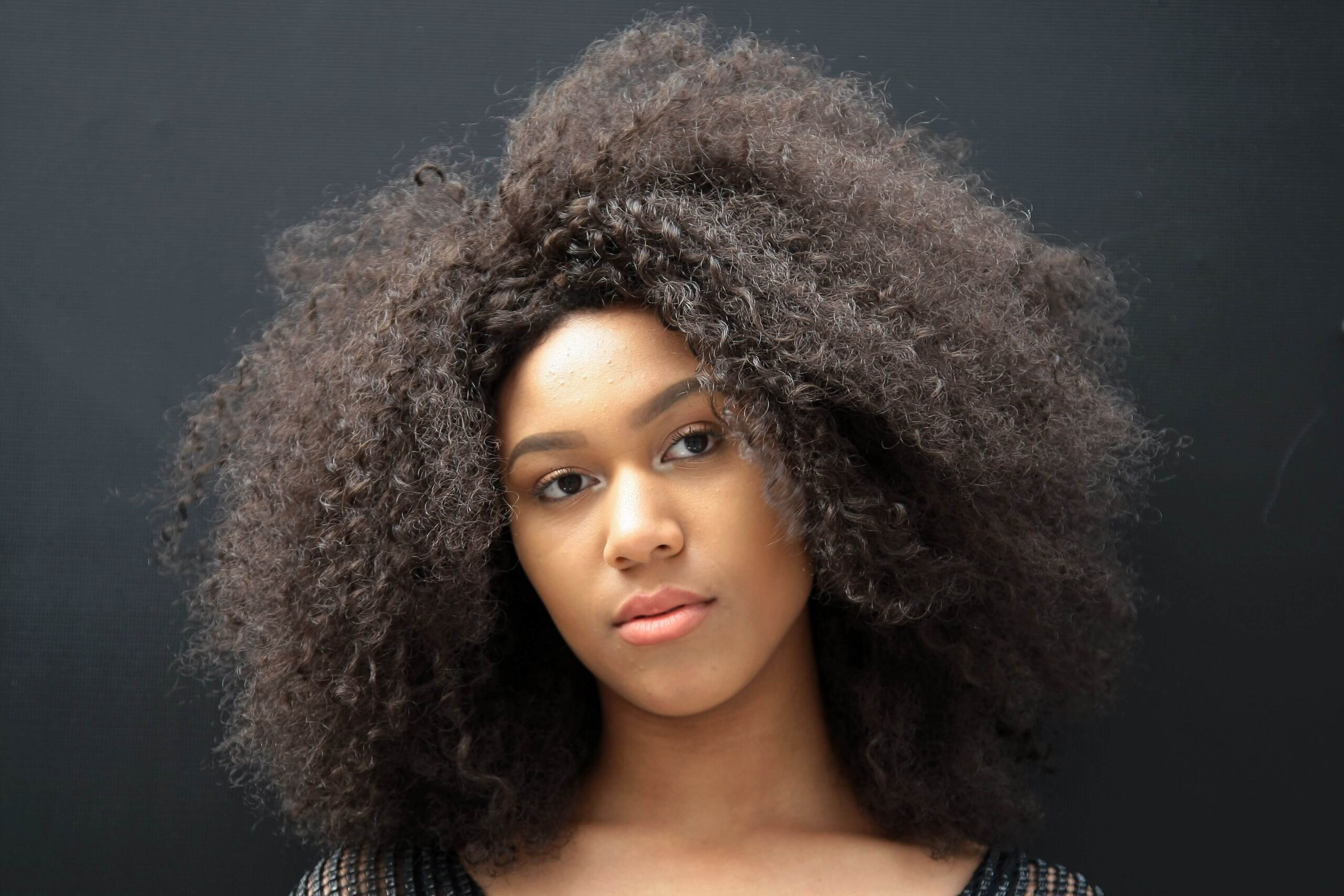 6 Best Tips to Curl Your Natural Afro Hair (Must Check)