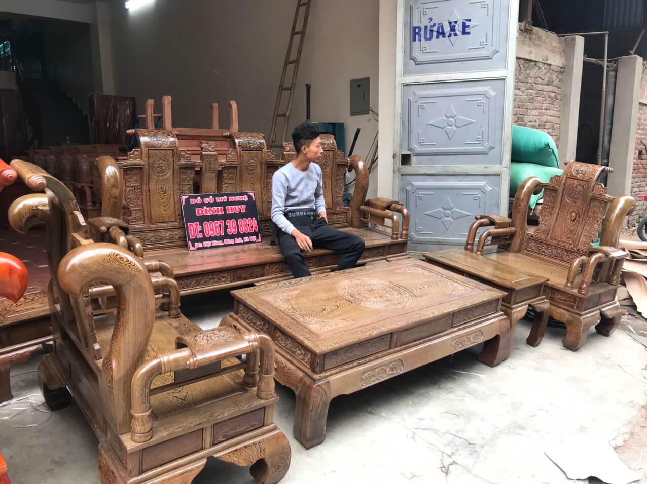 Những bộ bàn ghế Tần Thủy Hoàng gỗ Mun đẹp xuất sắc - Đồ Gỗ Vũ Huy