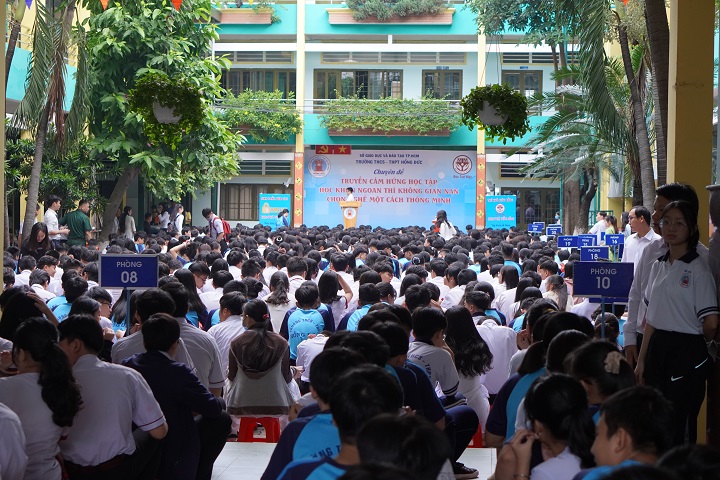 Tại sao nên cho các em học sinh tham gia các hoạt động ngoại khoá?