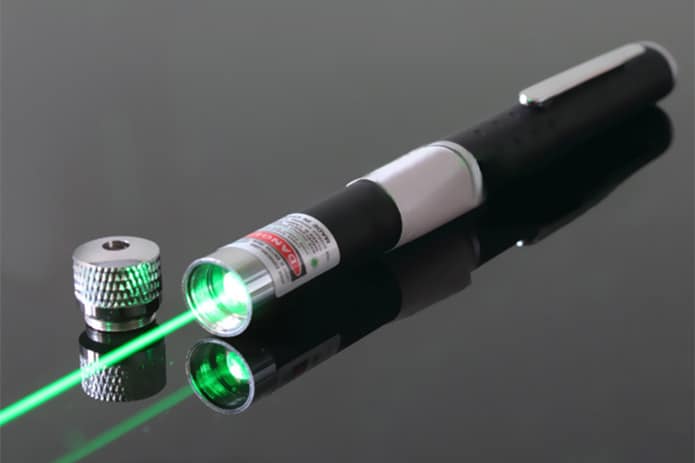 [2021] Tia laser là gì? Cấu tạo và ứng dụng của laser