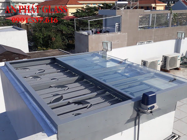 Giá Mái Kính Trượt Tự Động | Mô tơ nhập khẩu