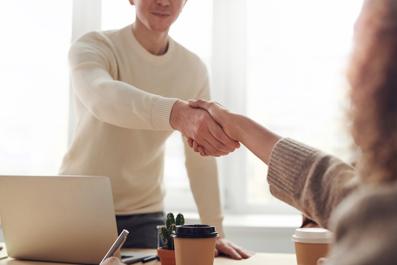3 Ways To Feel Confident During an Interview - Best Mag