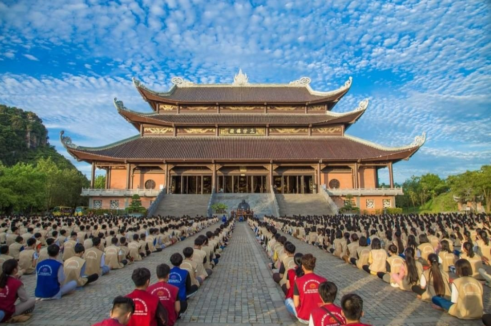 Tour Bái Đính - Tràng An 1 Ngày [Giá tốt nhất năm 2022]