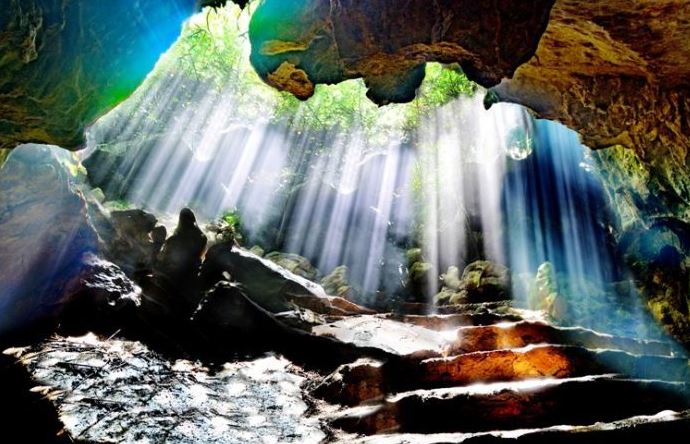 Động Thiên Hà Ninh Bình – Vẻ đẹp của dải ngân hà trong núi