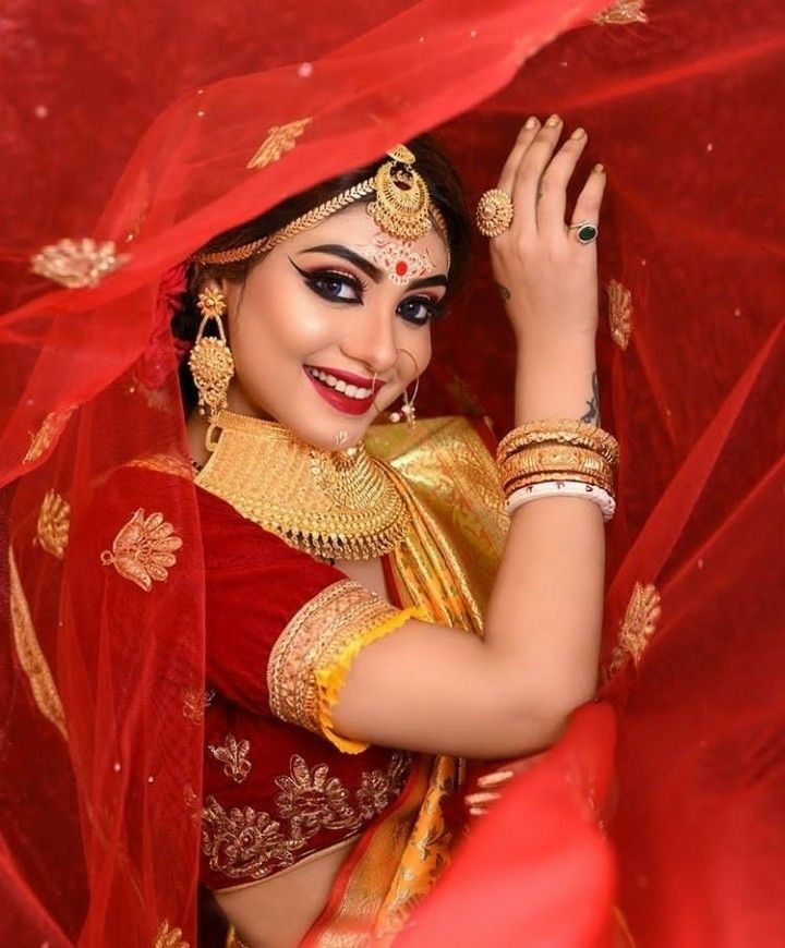Top 10 Easy and Beautiful Professional Bengali Wedding Photography Poses