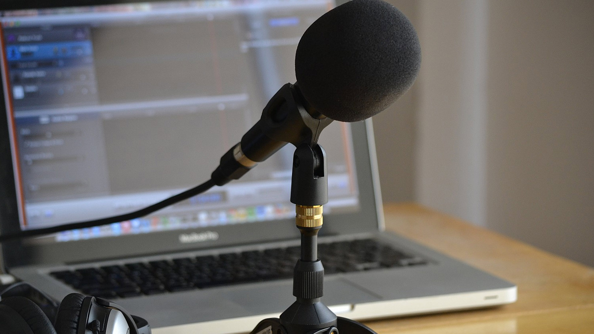 Advocacy marketing for Podcasts | MarTech Cube