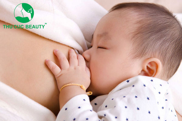 Nâng ngực xong có cho con bú được không? - Thẩm mỹ Thu Cúc