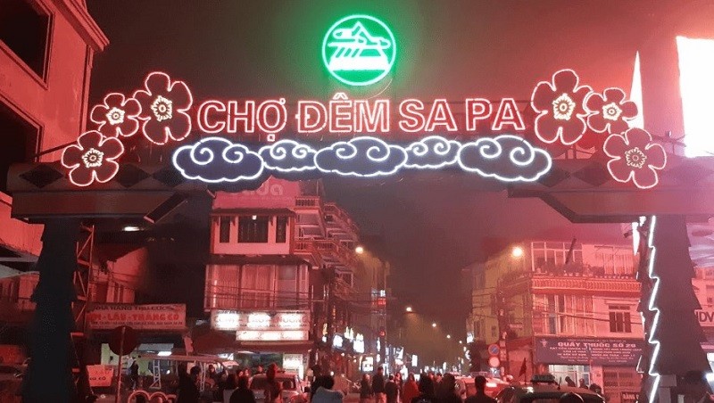 Chợ đêm Sapa ở đâu? Trải nghiệm thú vị tại chợ đêm Sapa