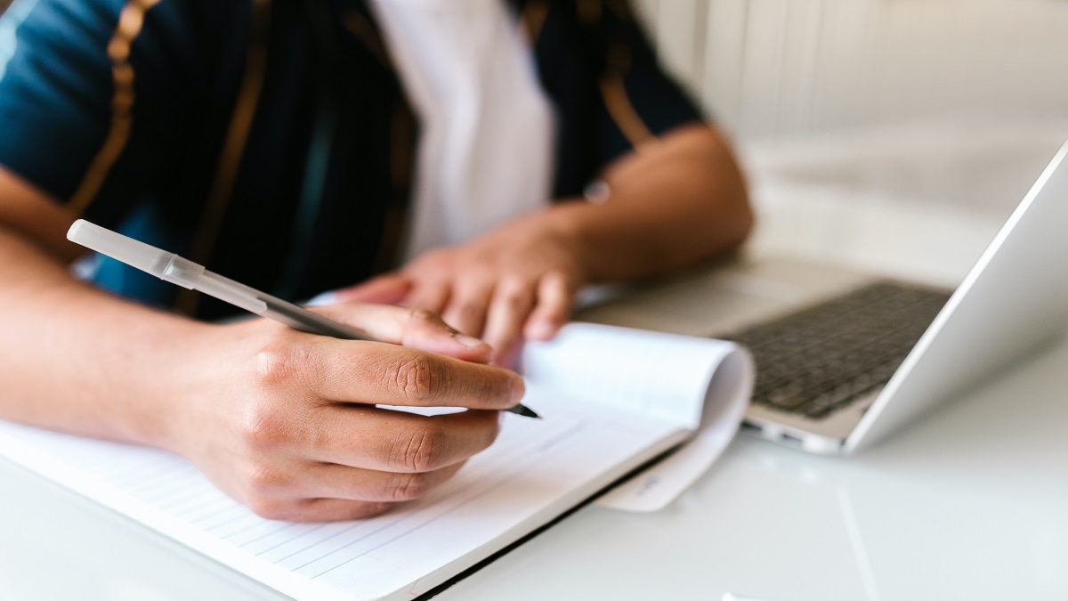 How To Manage Your PhD Timeline and Finish Thesis Writing Quickly?