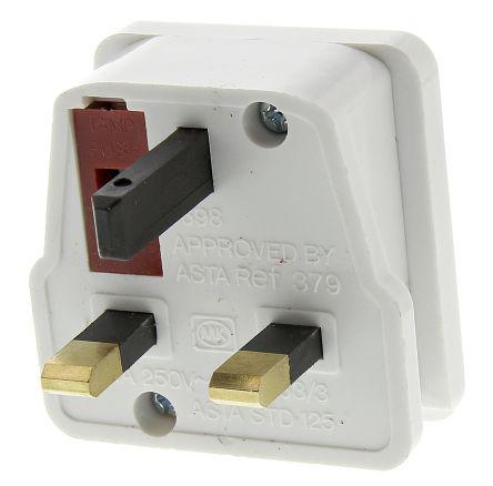 ET14143265 | 698 PPK | MK 698 PPK UK Plug Adapter with Type G - British 3-pin and 2-pin Shaver Socket, Rated At 1A | Enrgtech LTD