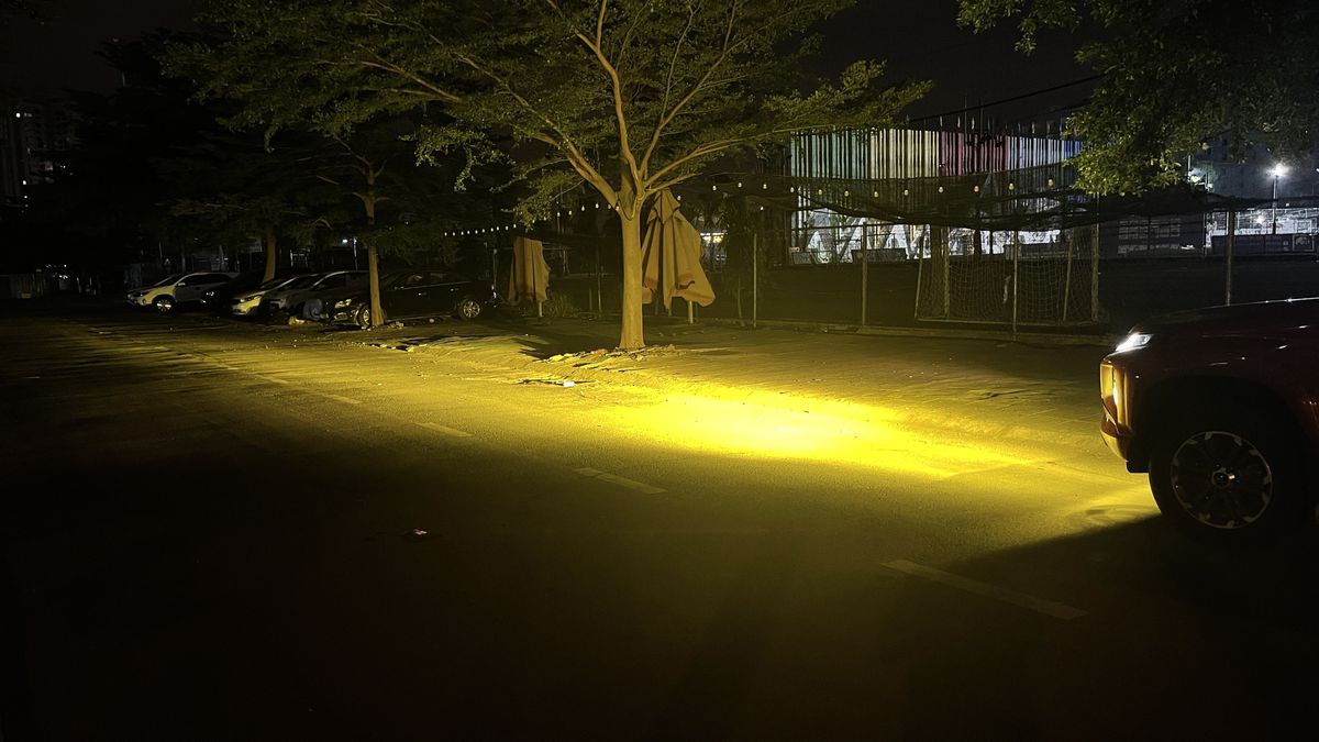 Đèn gầm bi-led: đồ chơi quan trọng cần gắn sớm cho xe hơi