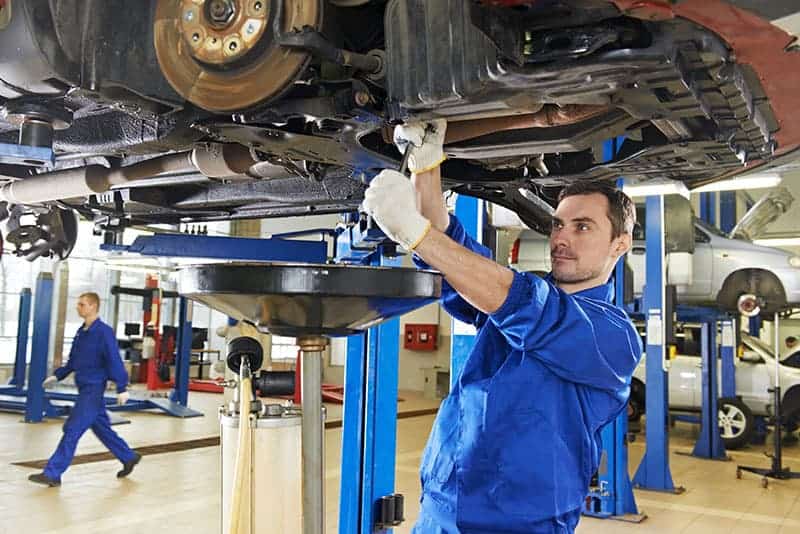 Các loại quần áo bảo hộ lao động và đặc trưng theo ngành nghề