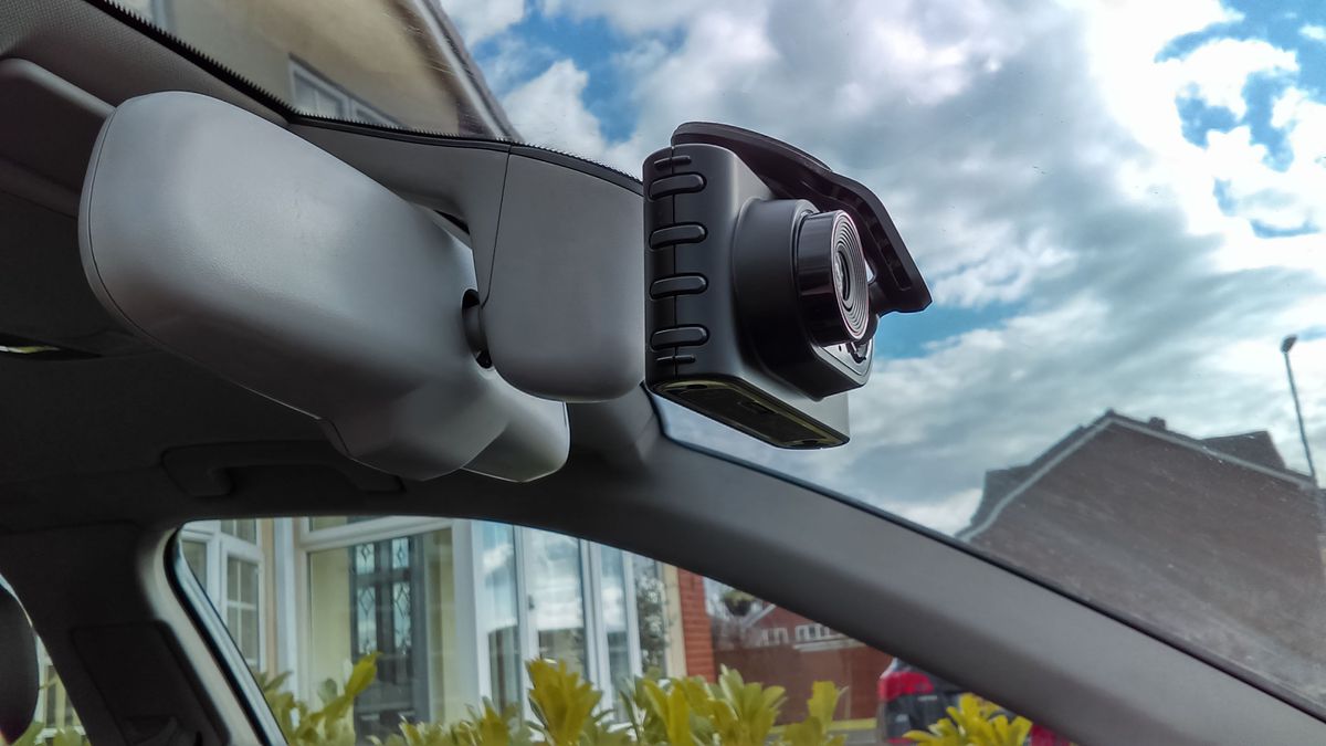 Tư vấn chọn mua camera hành trình tốt và có nhiều tính năng