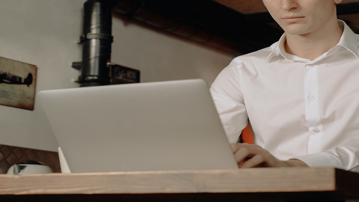 Why Do Students Generally Follow A Standard Structure In Essay Writing?