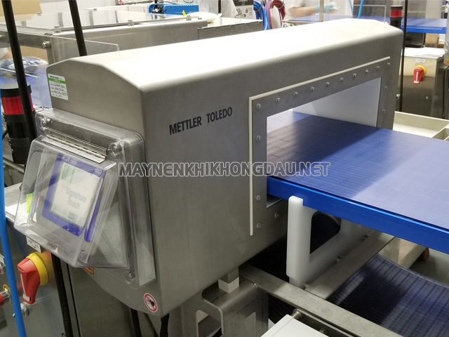 Những điều cần biết về máy dò kim loại dạng băng tải