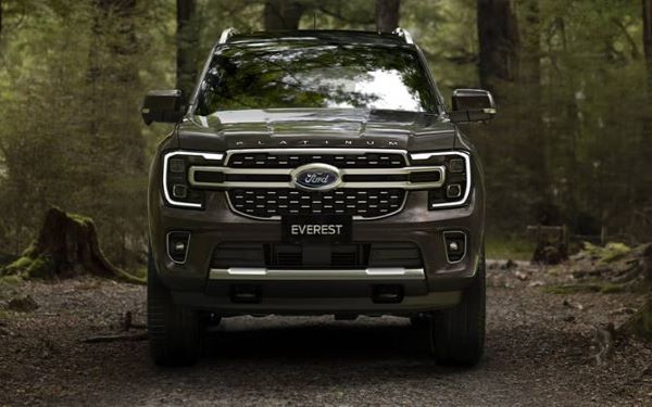 Tiết lộ giá xe Ford Everest 2023 tại thị trường Việt Nam