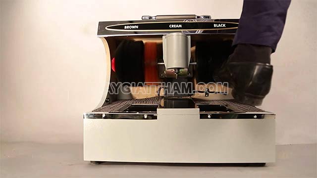 Cách dùng máy đánh giày đơn giản, đúng chuẩn chuyên gia