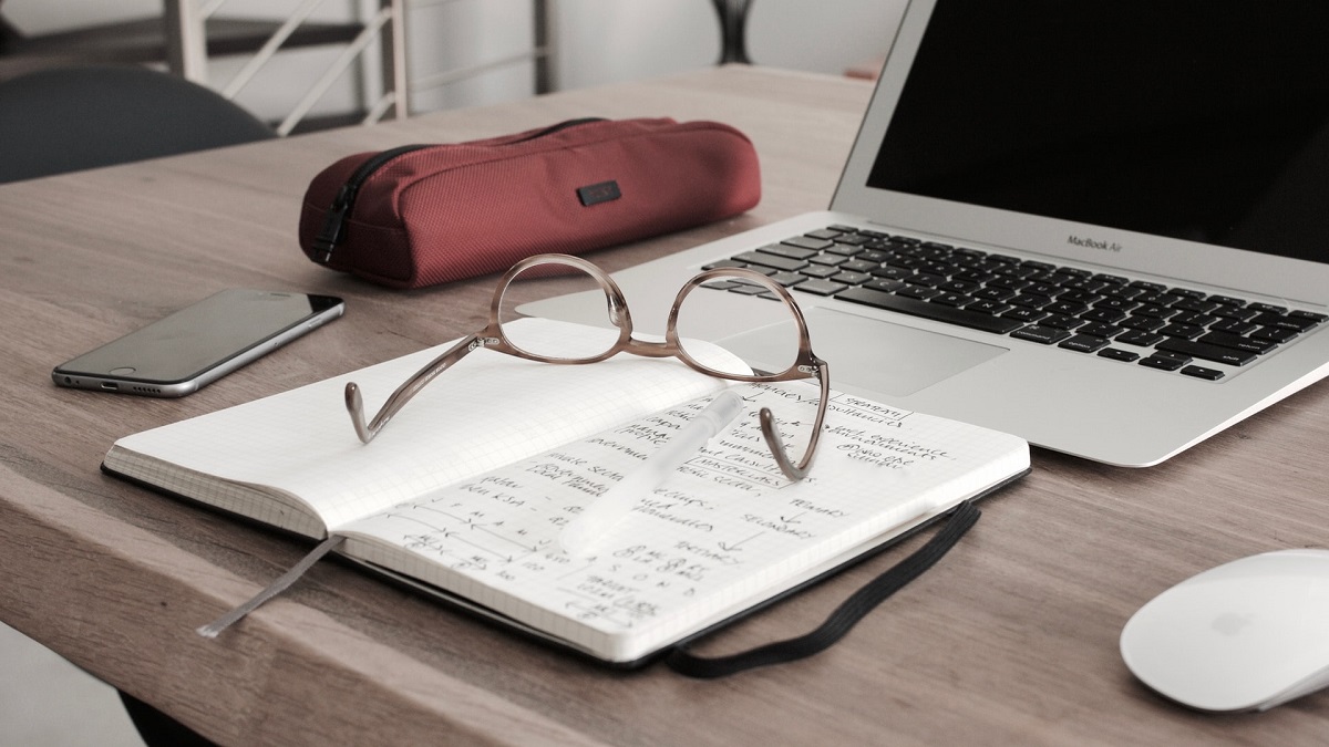 8 Ways to Analyse Your PhD Dissertation Before Submission