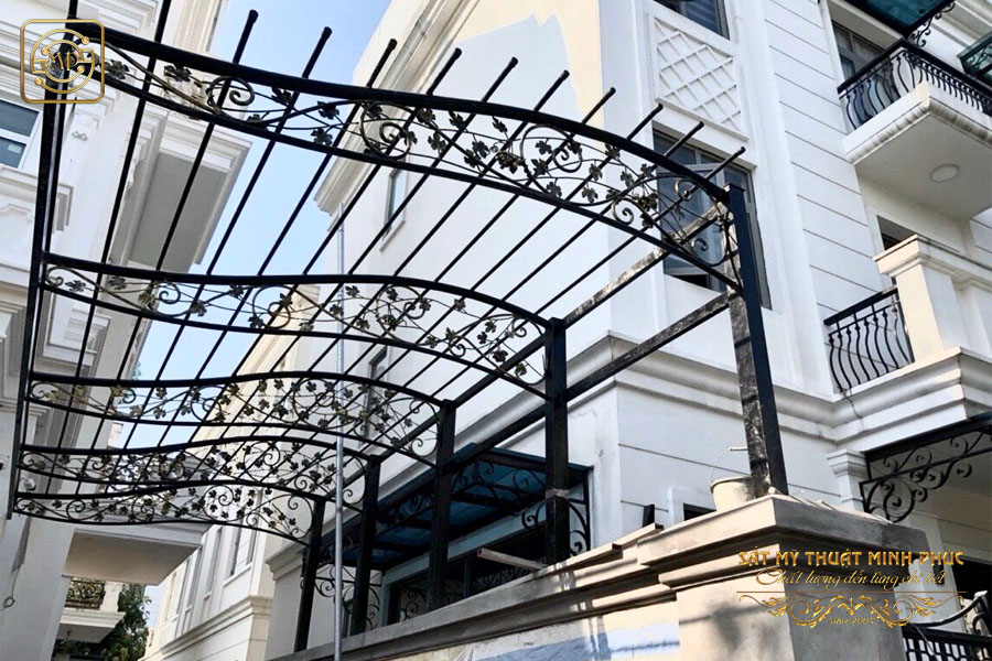 Sắt mỹ thuật Minh Phúc - Đẳng cấp trên từng nét hoa văn