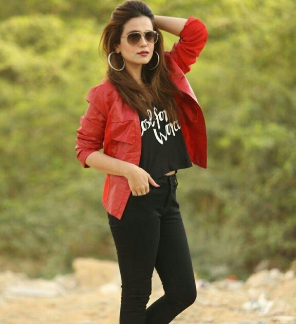 sexy girls mumbai will arrive in sexy bikini and beach dresses