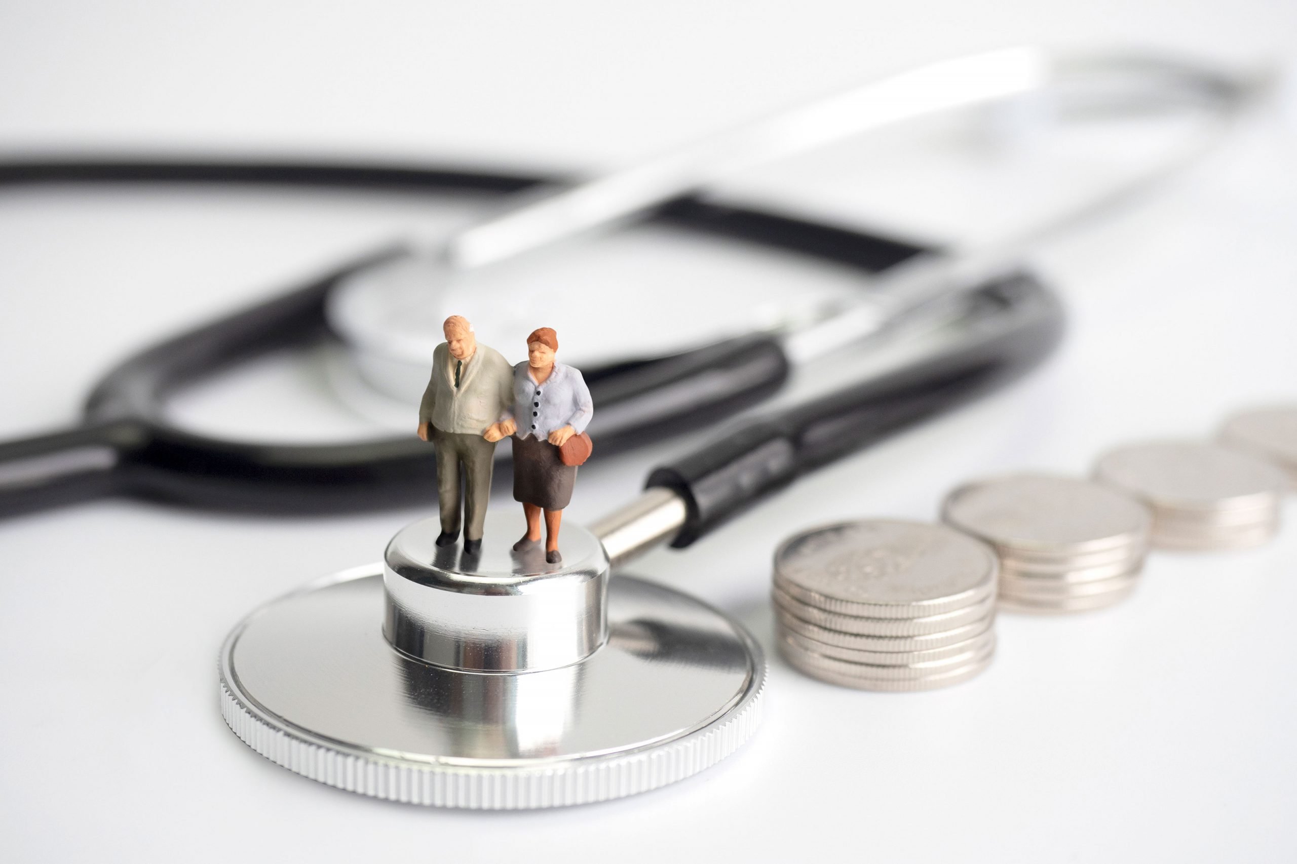 How you can save money when choosing a health insurance plan