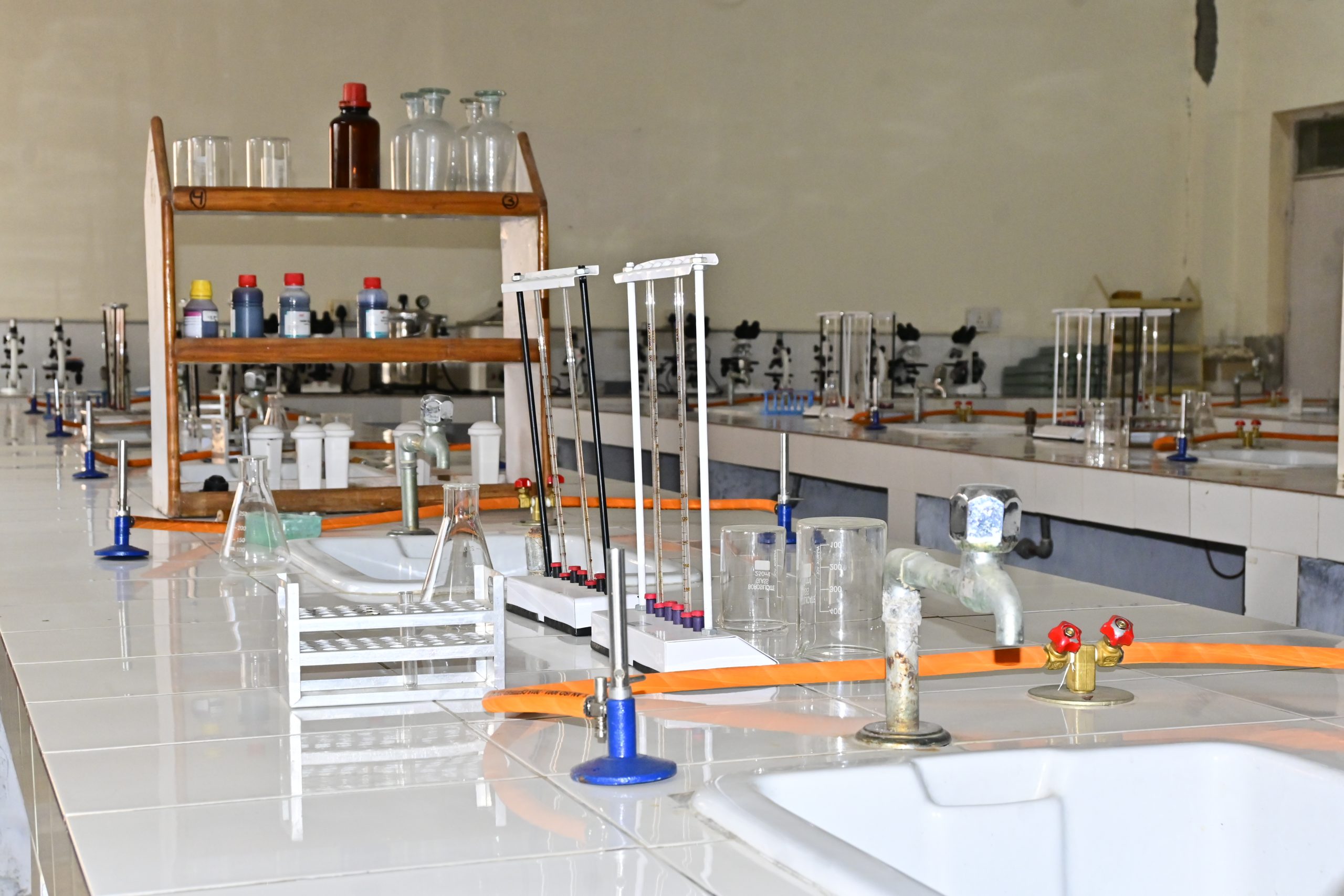 Best Paramedical College in Dehradun | Dev Bhoomi Uttarakhand University