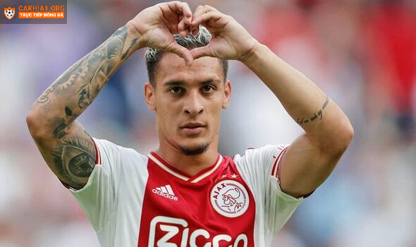 Tất cả là vì tiền, HLV của Ajax nói về việc Antony sắp gia nhập MU với mức giá 100 triệu euro - CaKhia.ORG