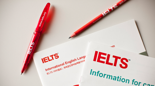 Cấu trúc chính của một bài thi IELTS bao gồm những gì ?