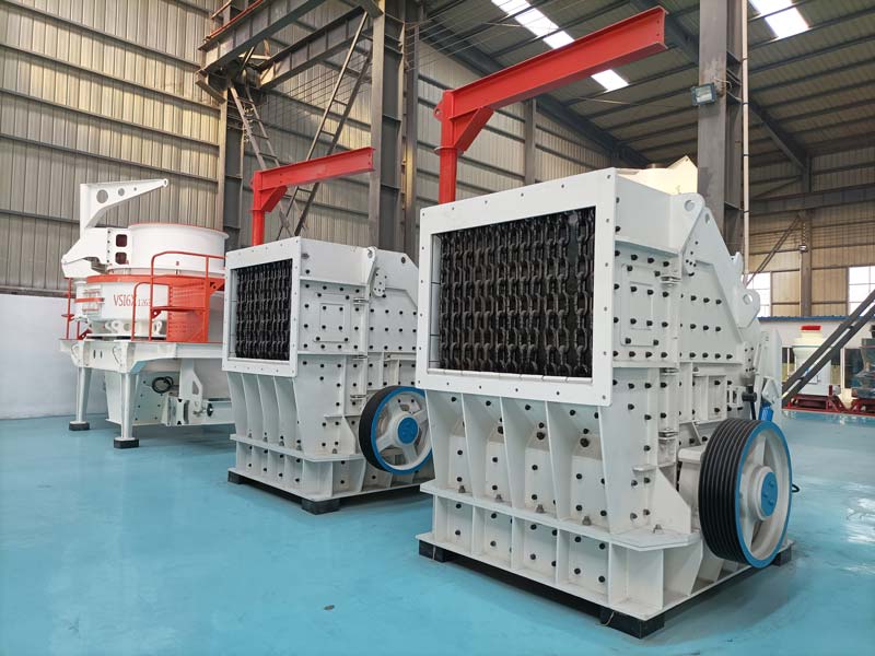 Impact Crusher For Sale With 30-800 t/h Processing Capacity