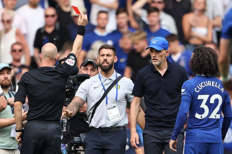 Trọng tài Mike Dean thừa nhận sai lầm: 'Do tôi nên Chelsea mới bị Tottenham cầm hòa'
