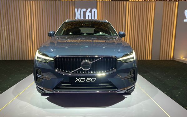 Đánh giá, hình ảnh chi tiết nội thất Volvo XC60 2022: khoang lái, các hàng ghế, tiện nghi