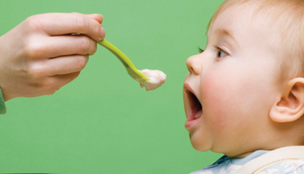 Thực đơn ăn dặm cho bé 6 tháng tuổi mau tăng cân - BURINE
