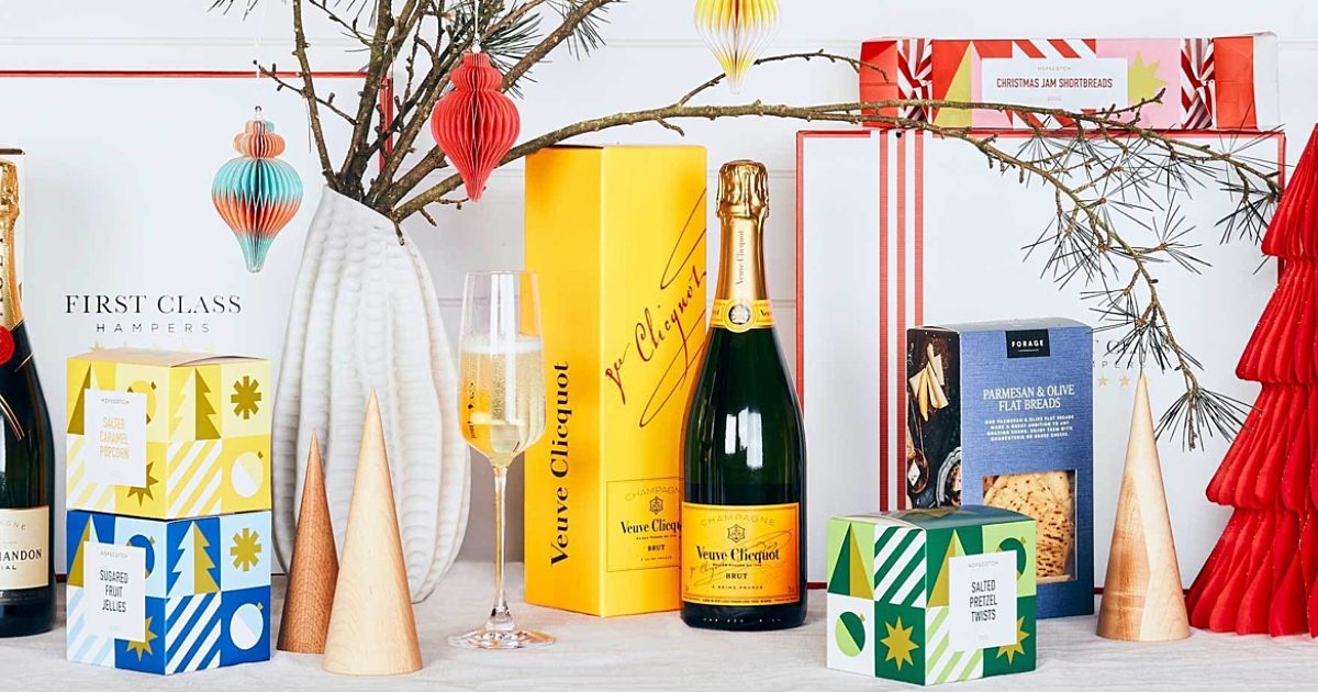 Champagne Christmas Hampers | Luxury French Champagnes Moet & Veuve