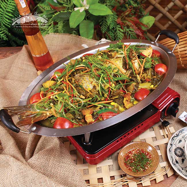 Cá Chép om dưa - Bánh tráng thịt heo Phú Cường