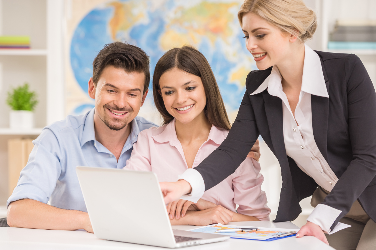 What Should You Consider When Choosing a Surrogacy Agency?