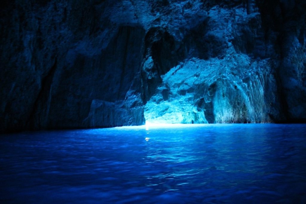 Blue Cave Croatia – How to visit it page - Grand Tour Croatia Travel
