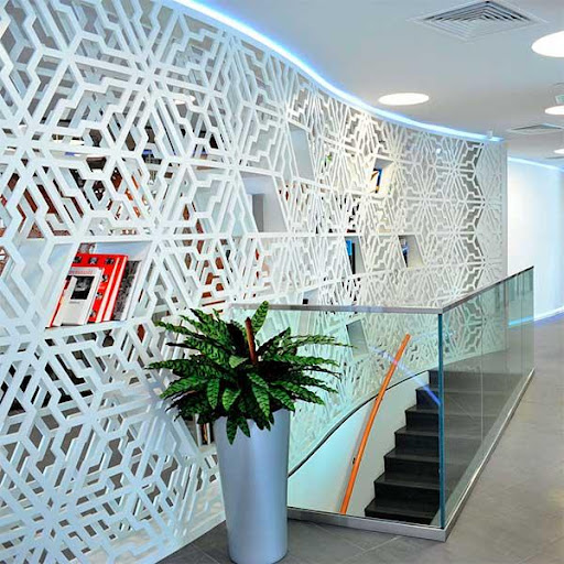 Vách ngăn CNC - an toàn, giá rẻ và linh hoạt cùng nhiều lợi ích khác