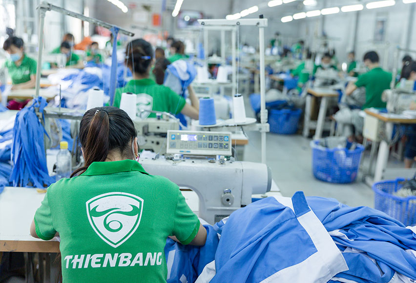 Xưởng may áo khoác gió đồng phục tại Hà Nội trên 12 năm kinh nghiệm