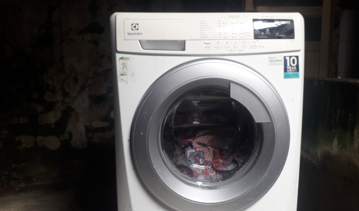 Vì sao máy giặt Electrolux mất nguồn, không lên nguồn ?