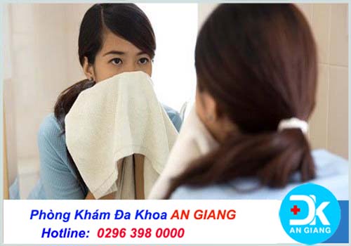 Sùi mào gà ở mắt: dấu hiệu và cách chữa trị hiệu quả