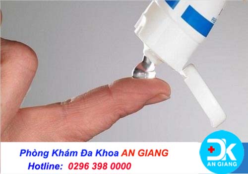 Bị ngứa bên ngoài vùng kín bôi thuốc gì? Lời khuyên chuyên gia