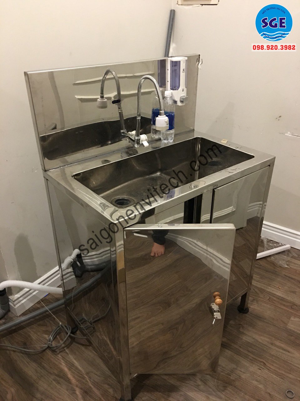 Công Ty bán bồn rửa tay Inox vô trùng