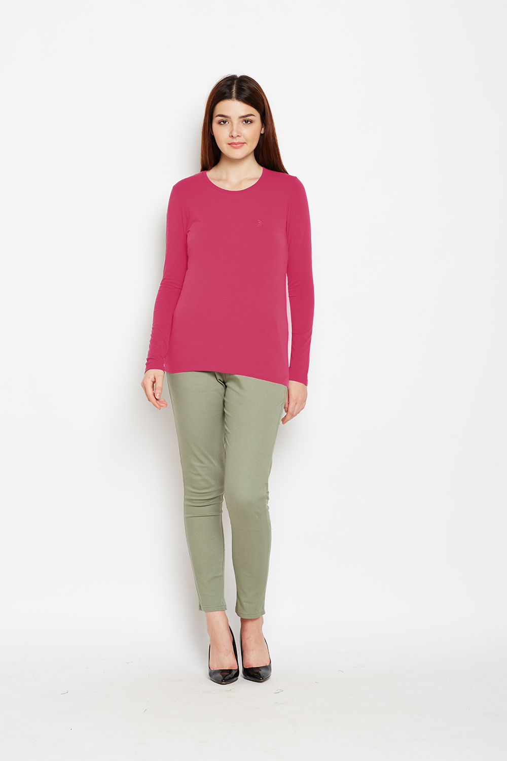 Women's Guide to Matching Straight Pant with full sleeve t shirts