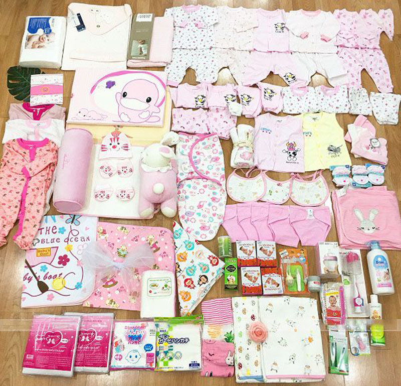 Giỏ đồ đi sinh cho mẹ và bé đầy đủ, nhỏ gọn, tiết kiệm