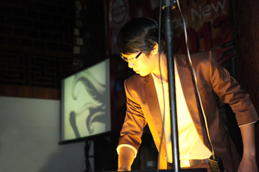 Mối Tình đầu Của Đại Tướng Võ Nguyên Giáp Qua Tranh Cát Phan Anh Vũ - +300 Thiết Bị Vui Chơi Giải Trí Giáo Dục | Skynext.vn