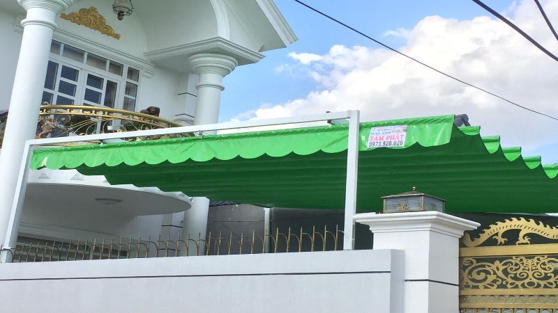 Có nên lắp đặt mái hiên trước nhà Thiên Lộc Phát không?