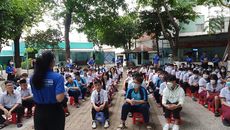 Nên giáo dục giới tính cho học sinh như thế nào? - Trường THCS - THPT Tư thục Hồng Đức