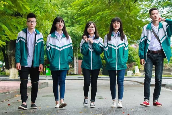 Những lý do nên làm áo khoác gió đồng phục cho doanh nghiệp