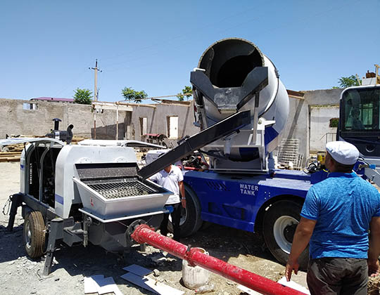 ABT60 Bomba Estacionaria de Concreto Y Autohormigonera de 4.0cub a Uzbekistán